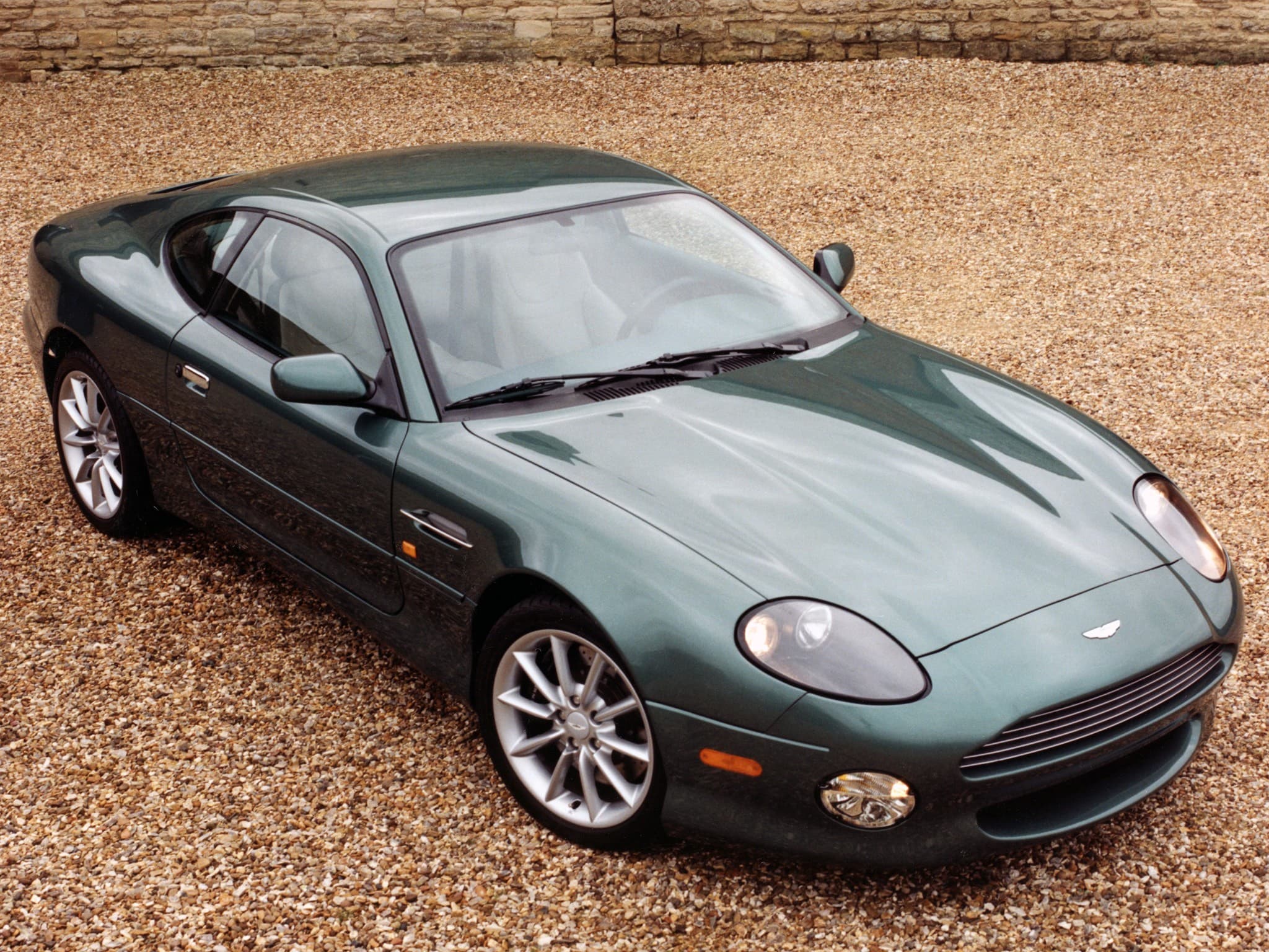 Foto do Aston Martin DB7